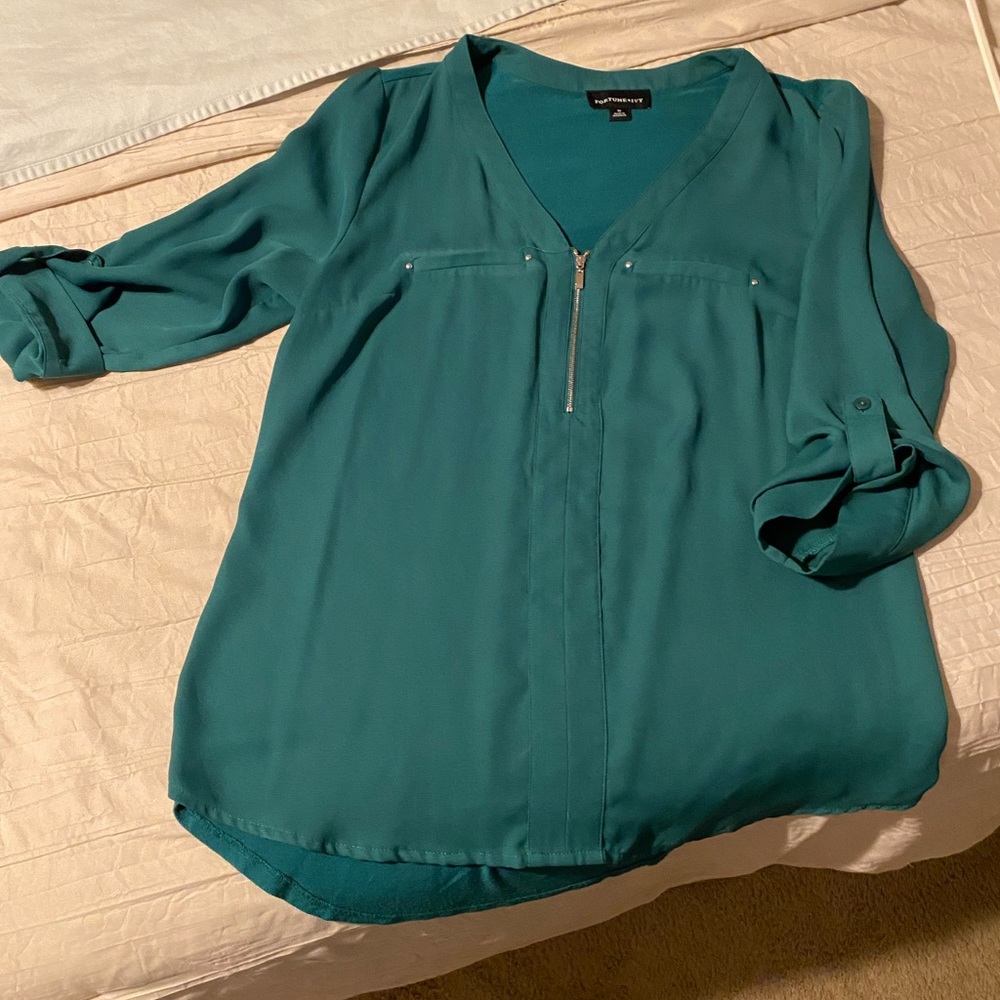 Kelly green dress top…
